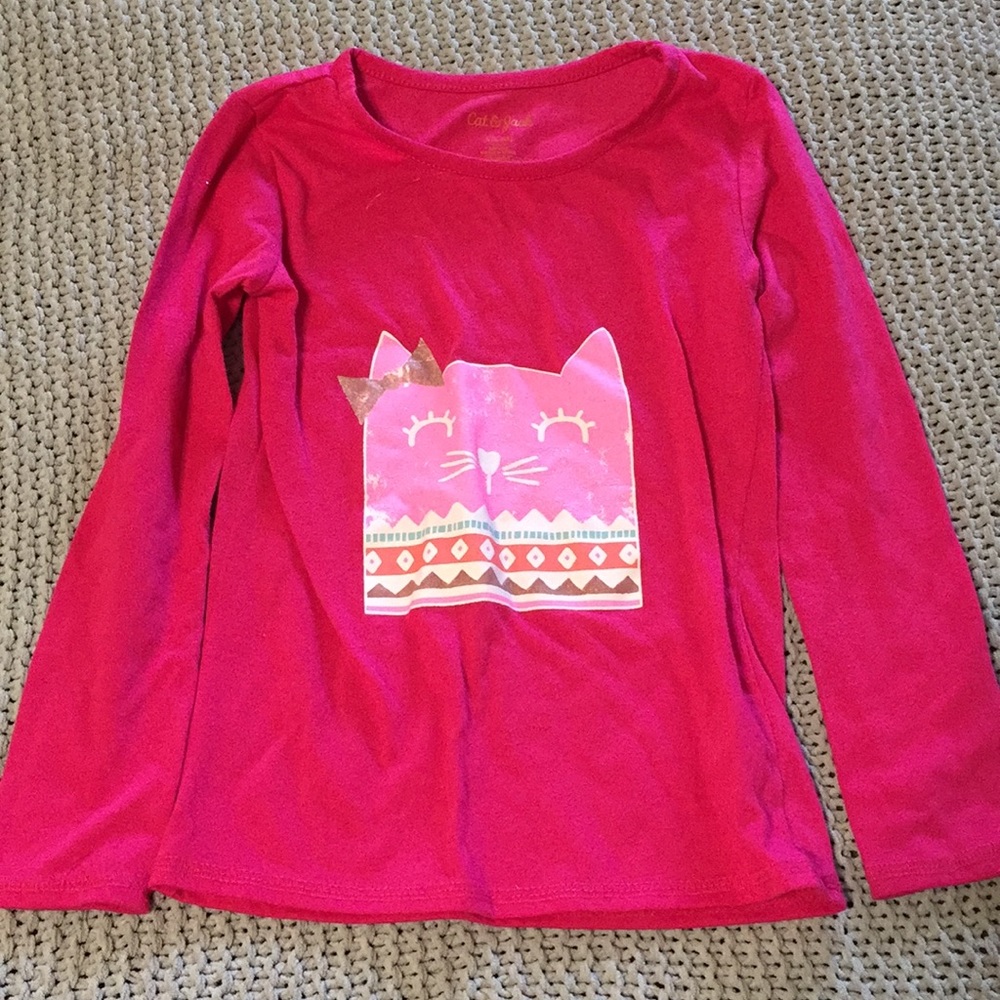 Girls long sleeve shirt, size 6.